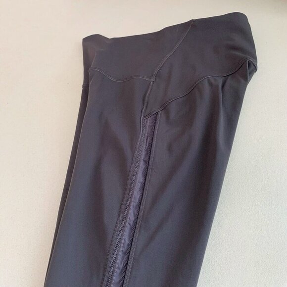 Lululemon Wunder Under Crop Leggings Womens 6 Dark Gray Lace Trim Mesh Luxtreme - Picture 7 of 10